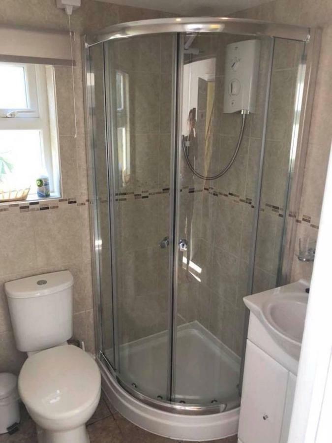 Pinewood Bed & Breakfast 3*